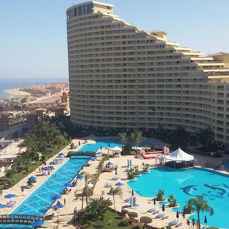 Porto Sokhna Pyramids Apartments With Sea View Families Only ไอน์ ซกนา ภายนอก รูปภาพ